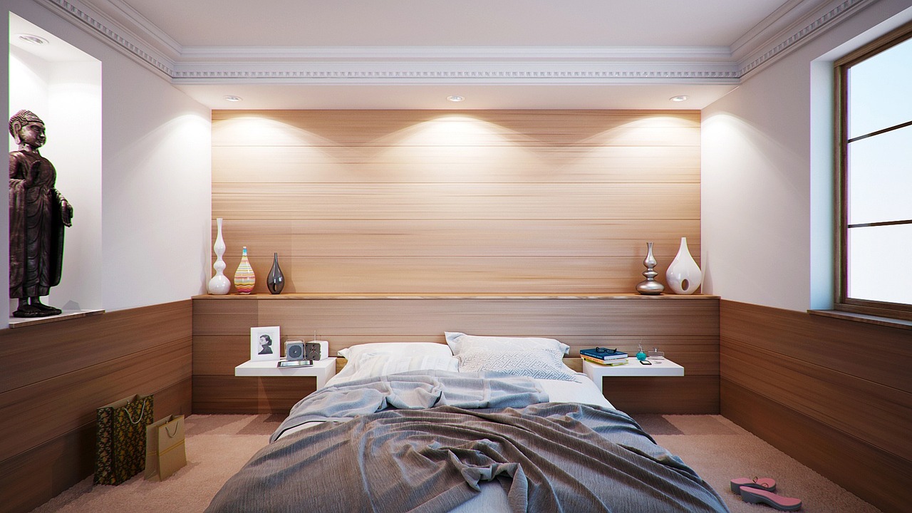 5 pomysłów na ciekawe wykończenie ściany za łóżkiem w sypialni